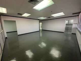 For rent 1 bed office in Yan Nawa, Bangkok