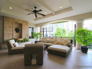 For rent 3 Beds condo in Khlong Toei, Bangkok