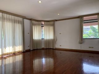 For rent 4 ベッドルーム house in Phra Nakhon, Bangkok