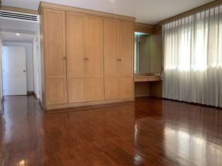 For rent 4 ベッドルーム house in Phra Nakhon, Bangkok