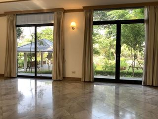 For rent 4 ベッドルーム house in Phra Nakhon, Bangkok