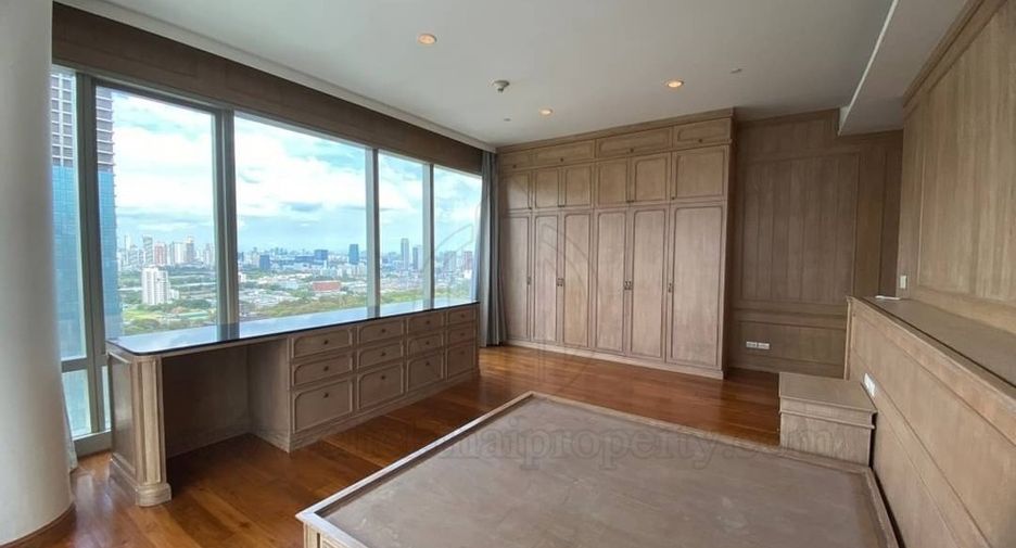 Wohnung zur Miete mit 4 Zimmer in Pathum Wan, Bangkok