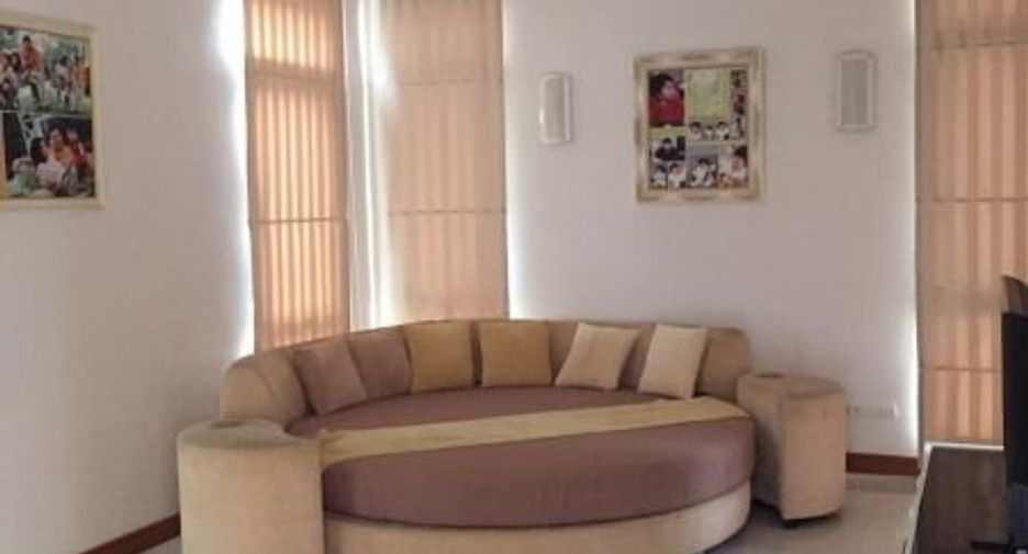 For rent and for sale 4 bedrooms house in Sattahip, Chonburi
