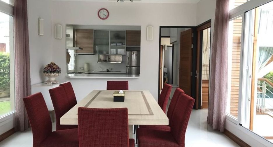 For rent and for sale 4 bedrooms house in Sattahip, Chonburi