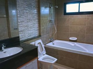 Casa en alquiler de 3 habitaciones en Huay Yai, Pattaya