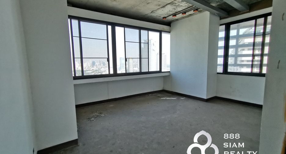 For sale 3 bedrooms condo in Yan Nawa, Bangkok