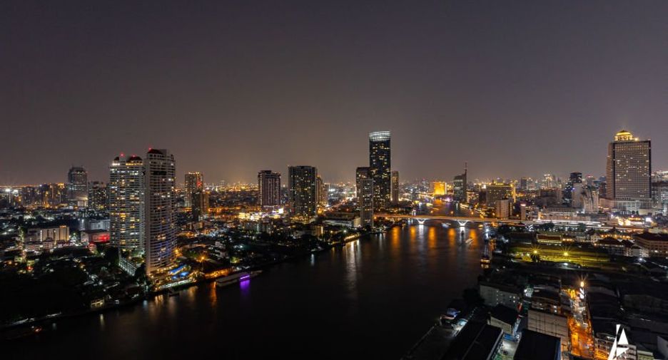 For rent 3 bedrooms condo in Bang Kho Laem, Bangkok