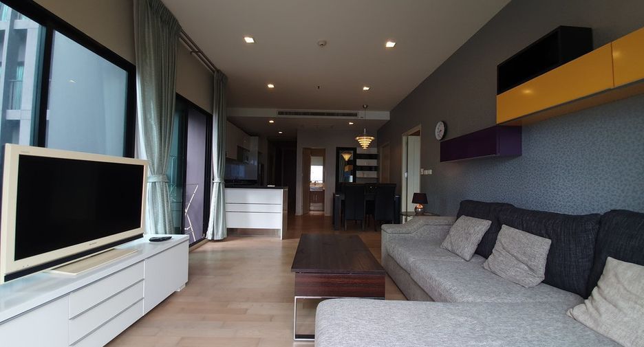 For rent 2 bedrooms condo in Khlong Toei, Bangkok