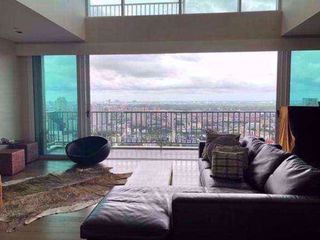 For sale studio condo in Khlong Toei, Bangkok
