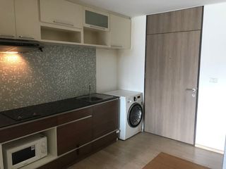 For rent studio condo in Khlong Toei, Bangkok