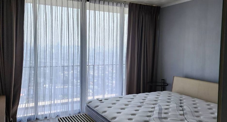 For sale 3 bed condo in Chatuchak, Bangkok