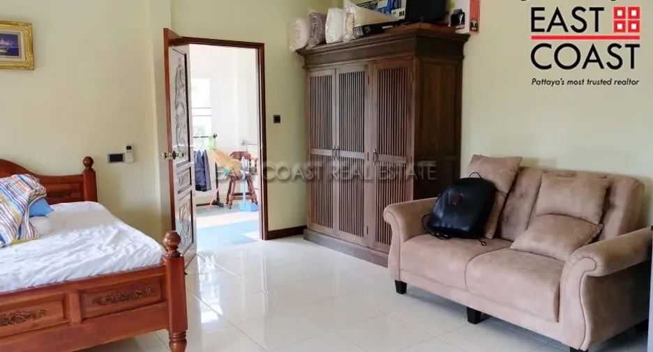 For sale 4 ベッドルーム house in Bang Lamung, Chonburi