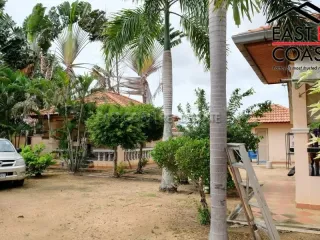 For sale 4 ベッドルーム house in Bang Lamung, Chonburi