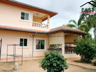 For sale 4 ベッドルーム house in Bang Lamung, Chonburi