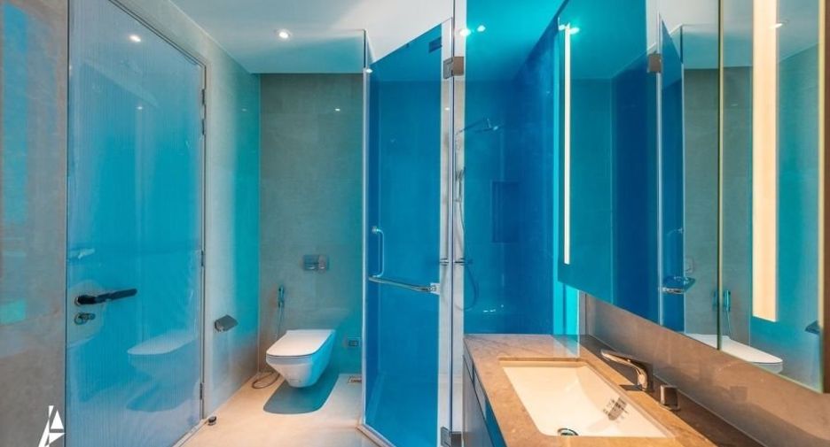 For sale 2 bedrooms condo in Khlong San, Bangkok