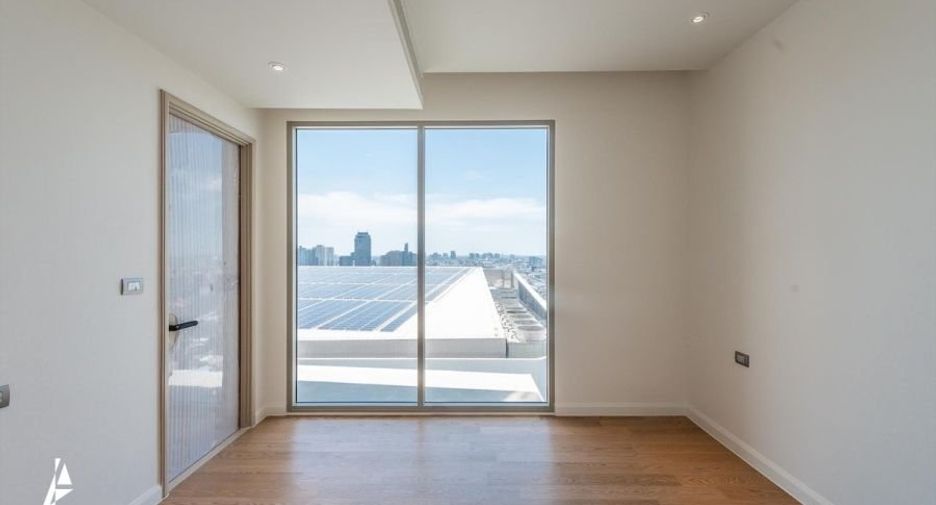 For sale 2 bedrooms condo in Khlong San, Bangkok