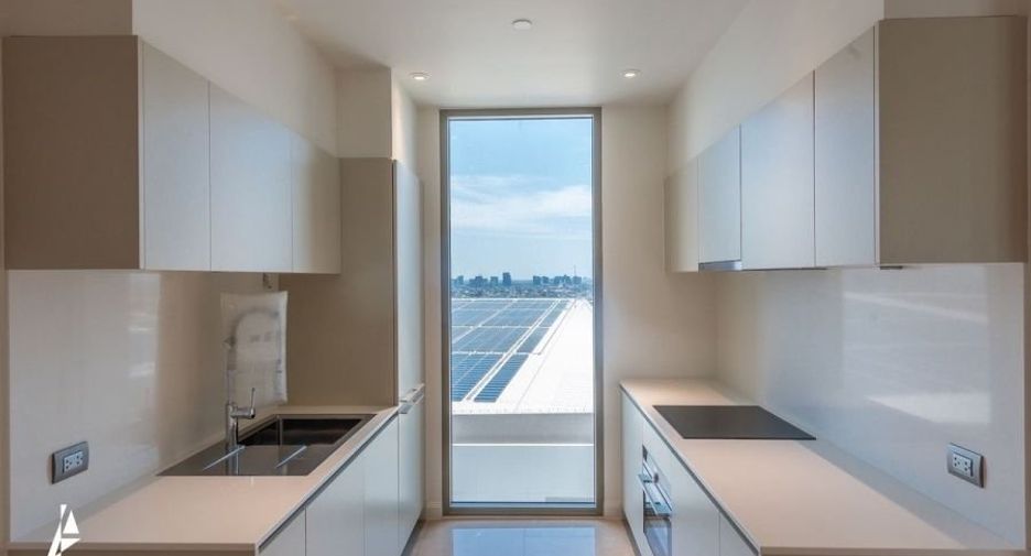 For sale 2 bedrooms condo in Khlong San, Bangkok