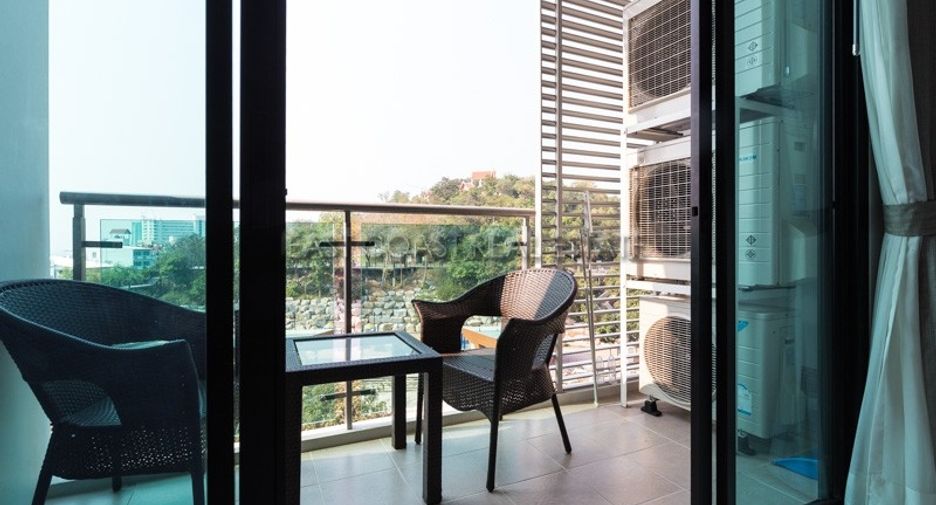 À louer et à vendre 2 chambres condo à Pratumnak, Pattaya