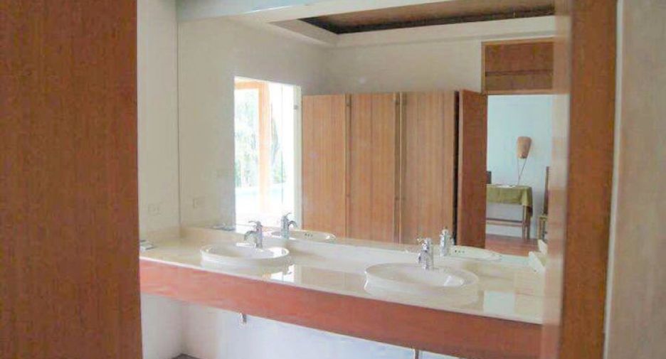 For rent and for sale 3 bedrooms villa in Mueang Phuket, Phuket