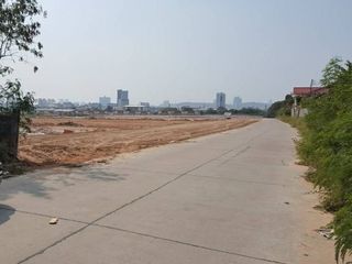 出售 土地 在 Bang Lamung, Chon Buri