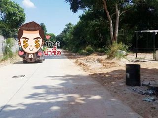 出售 土地 在 Bang Lamung, Chon Buri