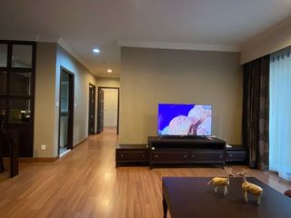 For sale 3 bed condo in Phaya Thai, Bangkok