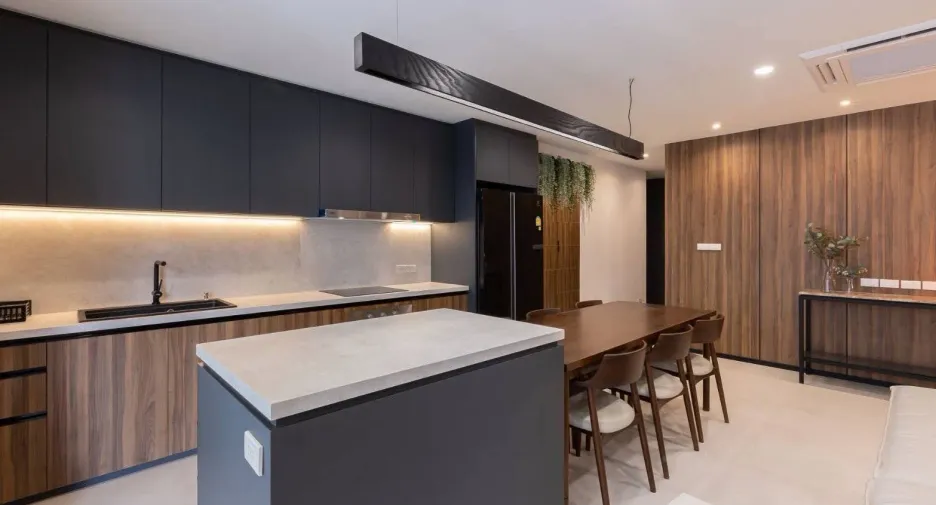 For rent 4 Beds condo in Khlong Toei, Bangkok