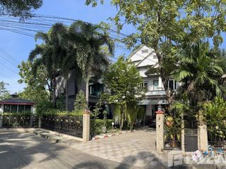 For sale 5 bed villa in Suan Luang, Bangkok