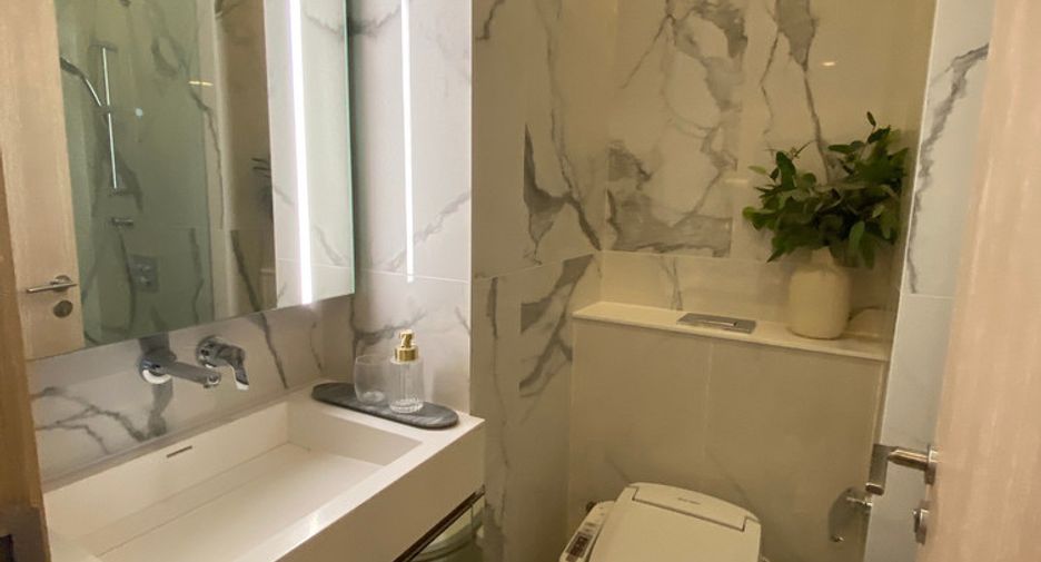For rent そして for sale 3 Beds condo in Khlong Toei, Bangkok