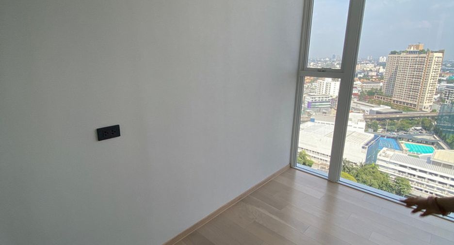For rent そして for sale 3 Beds condo in Khlong Toei, Bangkok