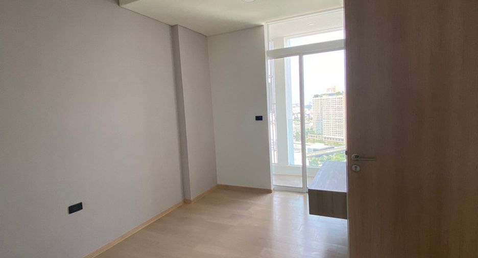 For rent そして for sale 3 Beds condo in Khlong Toei, Bangkok