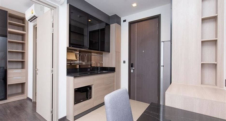 For rent 1 bed condo in Huai Khwang, Bangkok