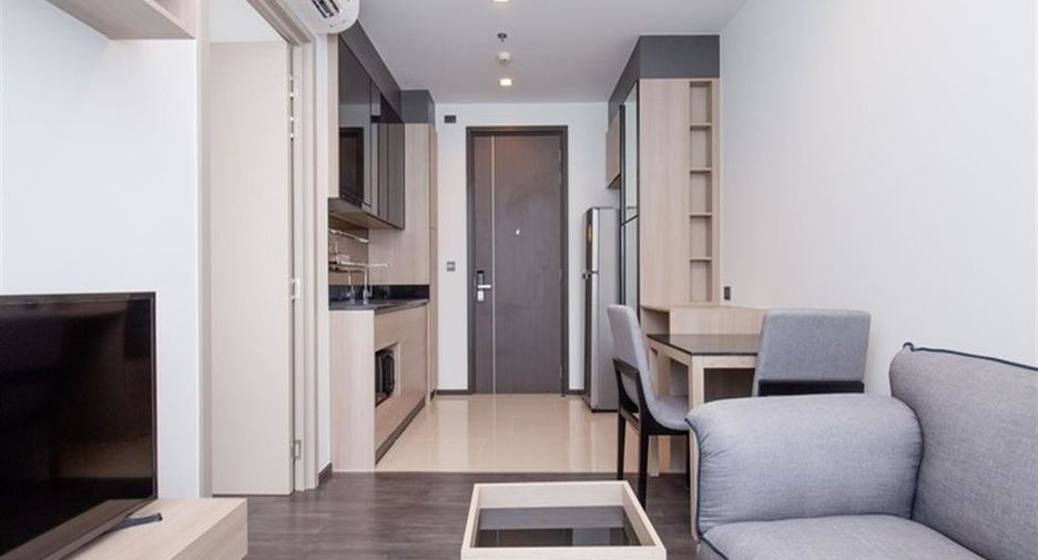 For rent 1 bed condo in Huai Khwang, Bangkok