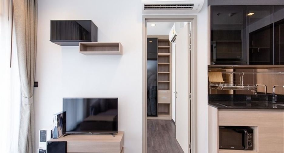 For rent 1 bed condo in Huai Khwang, Bangkok