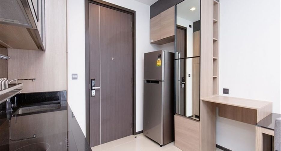 For rent 1 bed condo in Huai Khwang, Bangkok