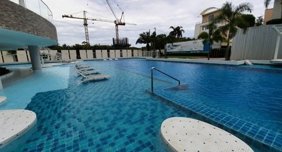 For sale 2 bedrooms condo in Jomtien, Pattaya