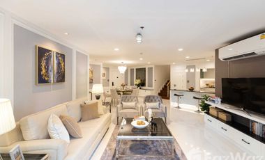 For sale 5 bed condo in Huai Khwang, Bangkok