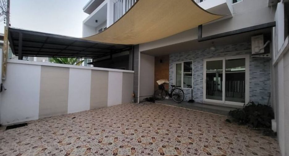 For rent 3 bed villa in Mueang Chiang Mai, Chiang Mai