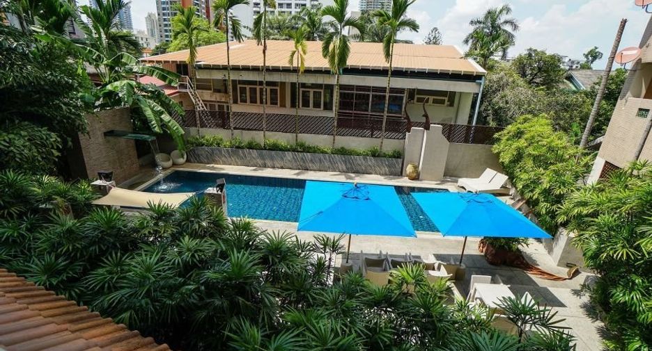 À louer 3 chambres appartement à Khlong Toei, Bangkok