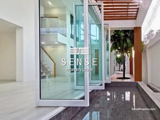 For sale office in Phra Khanong, Bangkok