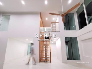 For sale office in Phra Khanong, Bangkok