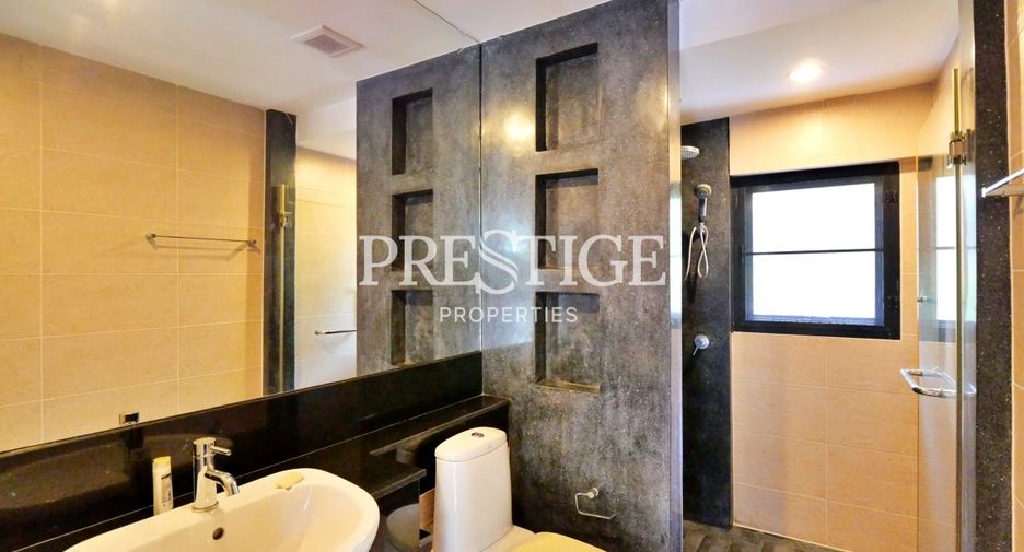 For sale 3 bedrooms house in East Pattaya, Pattaya