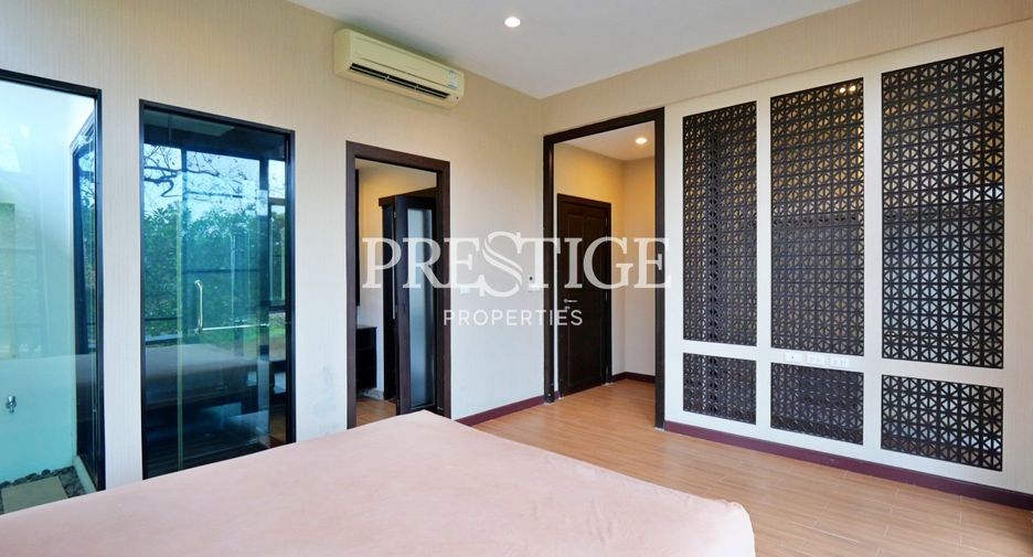 For sale 3 bedrooms house in East Pattaya, Pattaya