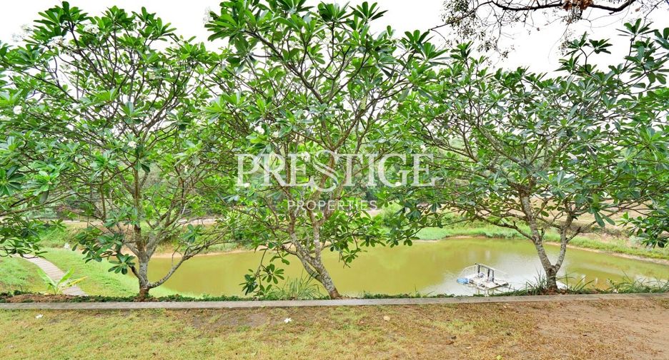 For sale 3 bedrooms house in East Pattaya, Pattaya