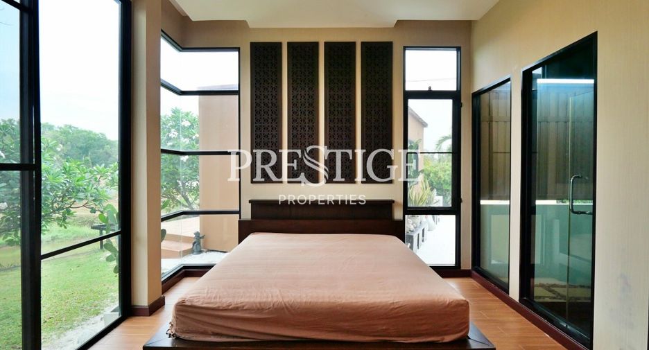 For sale 3 bedrooms house in East Pattaya, Pattaya