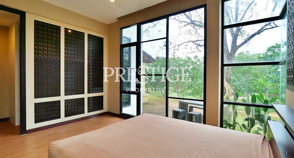 For sale 3 bedrooms house in East Pattaya, Pattaya