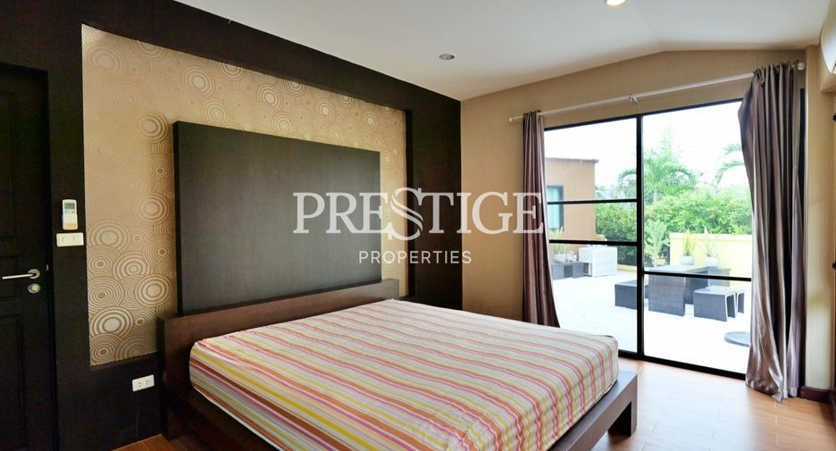 For sale 3 bedrooms house in East Pattaya, Pattaya