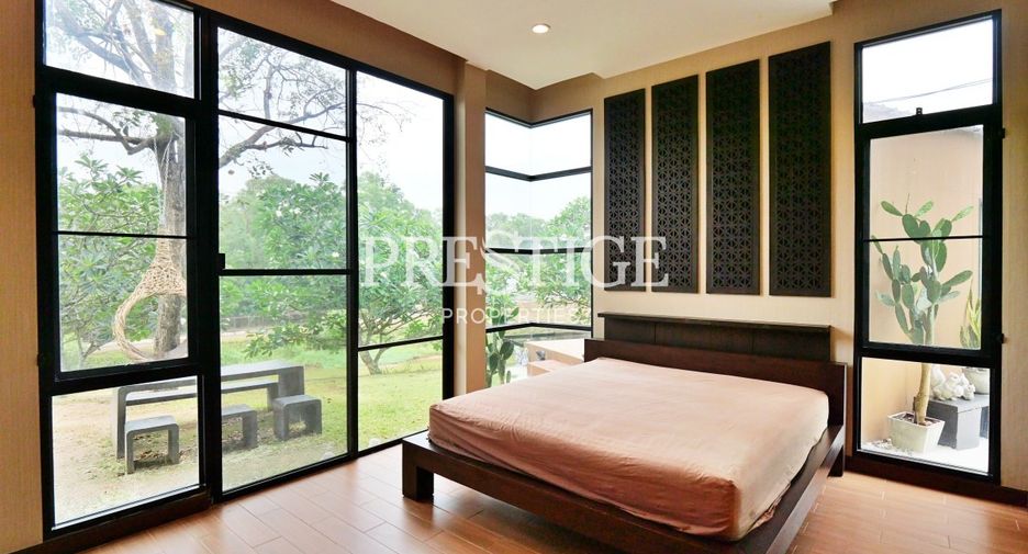 For sale 3 bedrooms house in East Pattaya, Pattaya