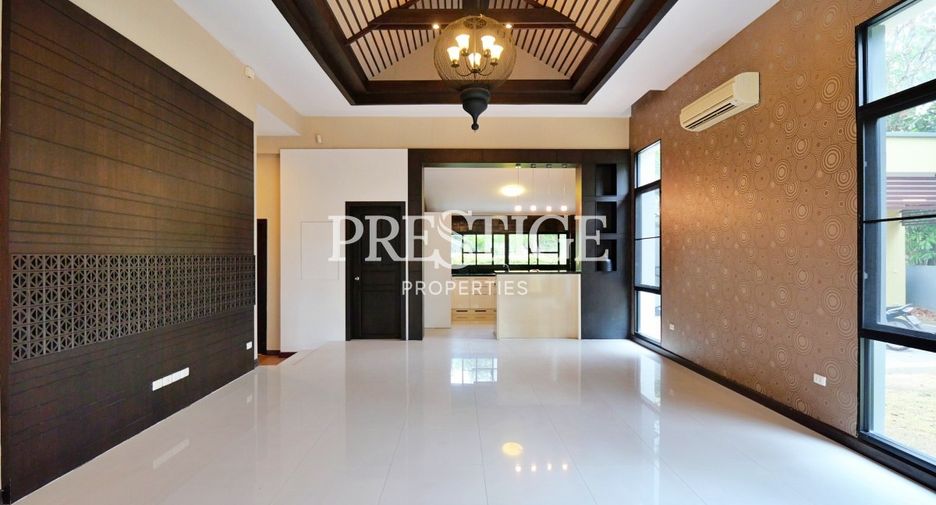 For sale 3 bedrooms house in East Pattaya, Pattaya