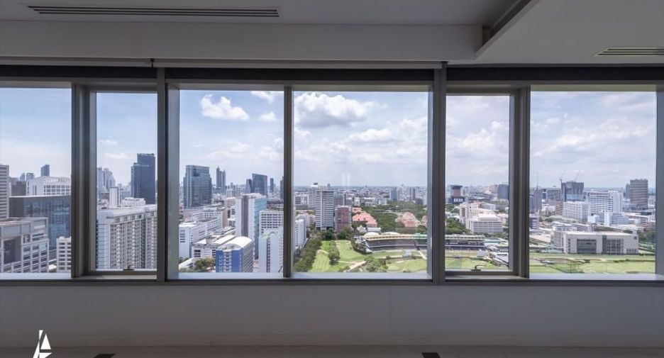For rent 2 bedrooms condo in Pathum Wan, Bangkok